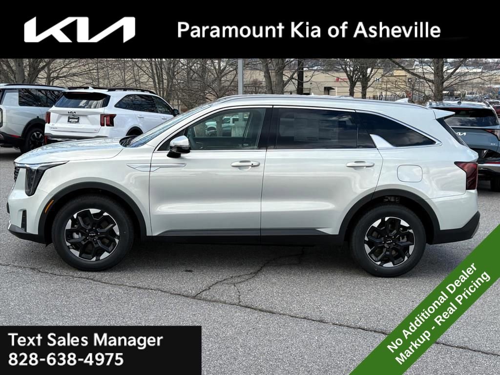 New 2026 Kia Sorento S image 3