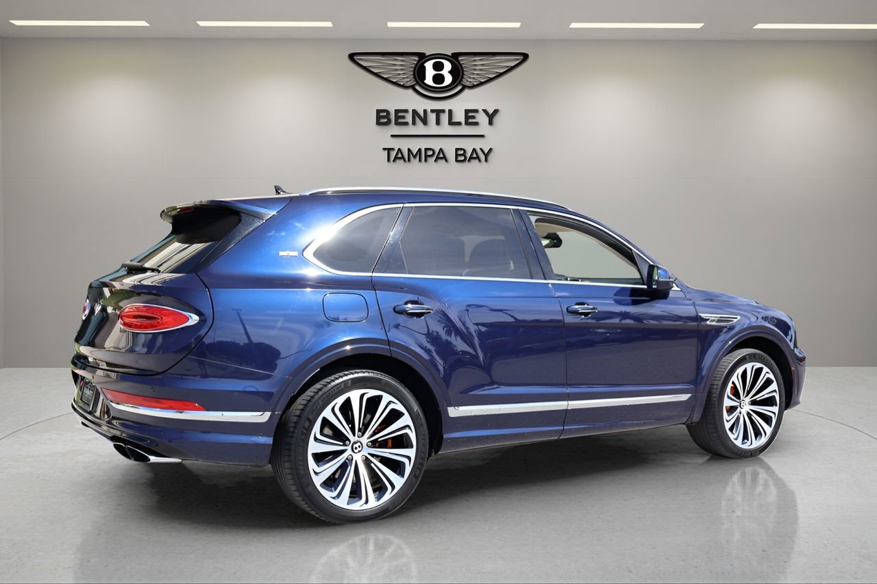 Used 2021 Bentley Bentayga image 9