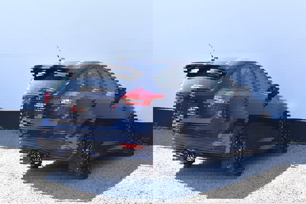 Used 2016 Ford Focus ST image 6