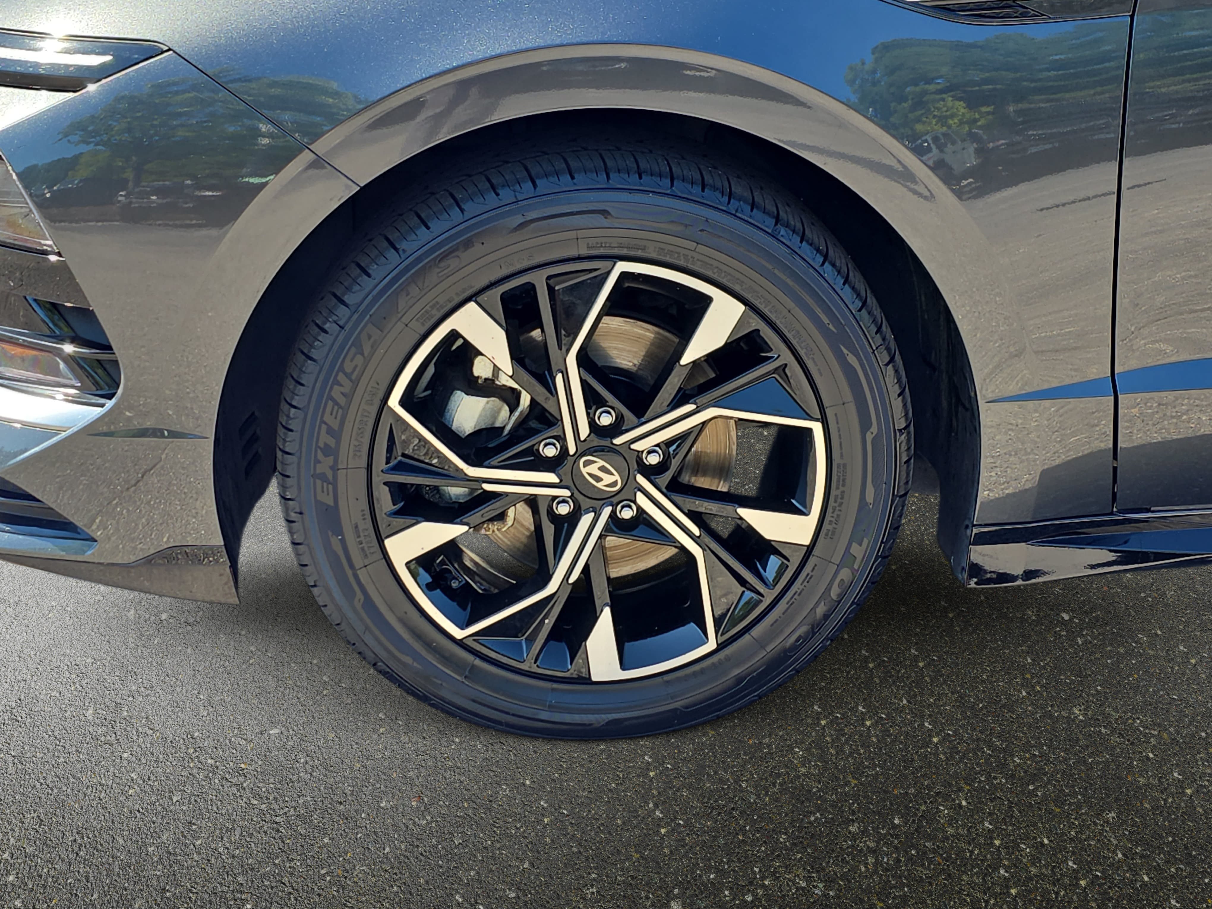 Used 2025 Hyundai Sonata SEL FWD image 29