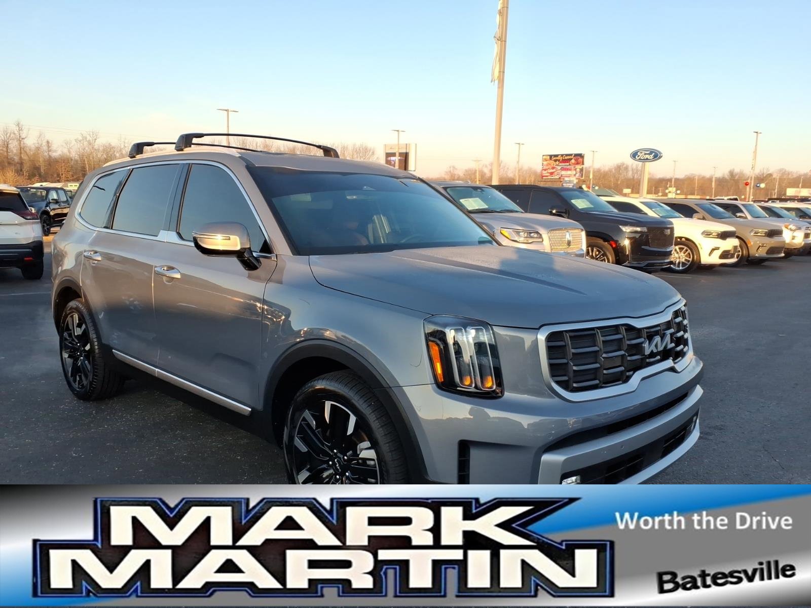 Used 2025 Kia Telluride SX
