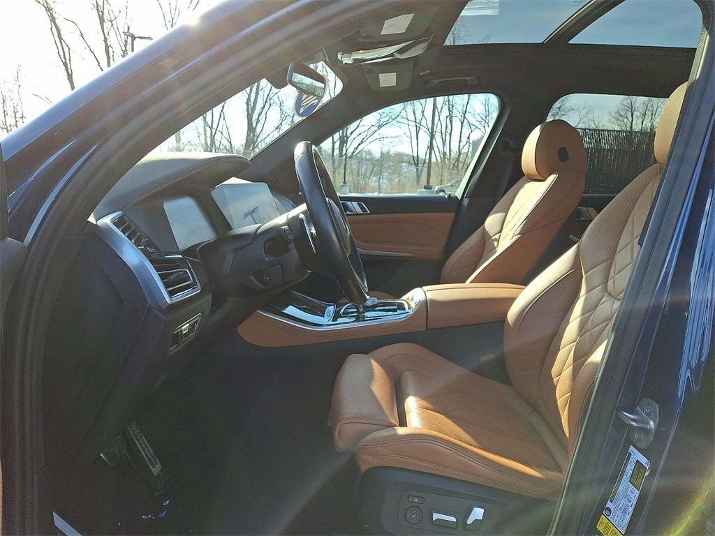 Certified 2023 BMW X5 xDrive40i w/ M Sport Package image 17