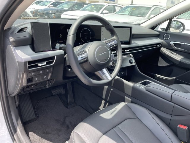 New 2025 Hyundai Sonata Limited image 10