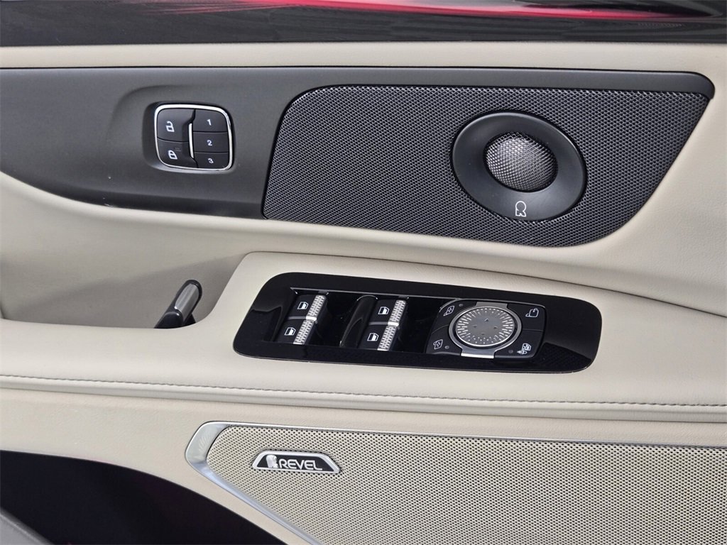 Used 2024 Lincoln Nautilus Premier w/ Equipment Group 102A image 33