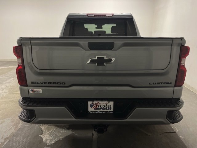 Used 2024 Chevrolet Silverado 1500 Custom w/ Turbomax Blackout Package image 10
