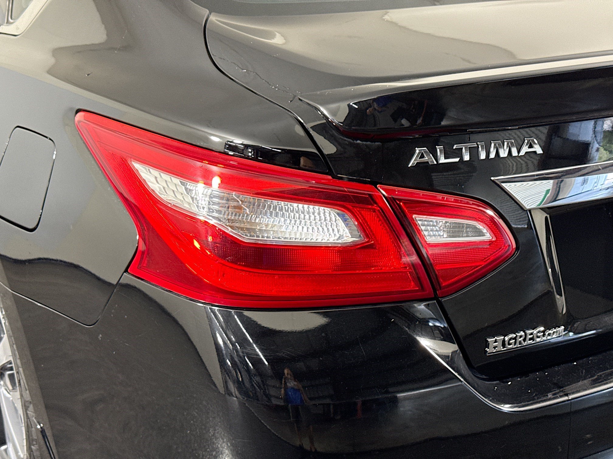 Used 2016 Nissan Altima 2.5 SR w/ Interior Lighting Package FWD image 36