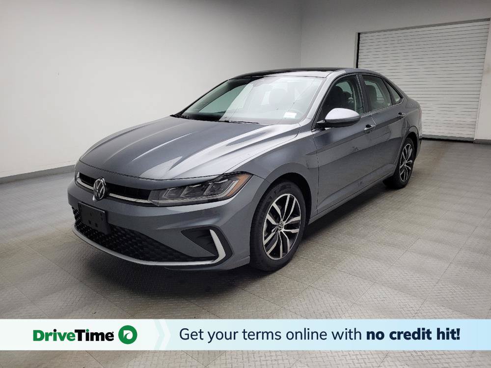 Used 2025 Volkswagen Jetta SE FWD image 1