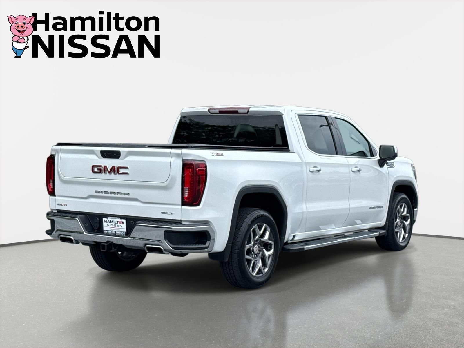Used 2023 GMC Sierra 1500 SLT w/ SLT Premium Package AWD/4WD image 2