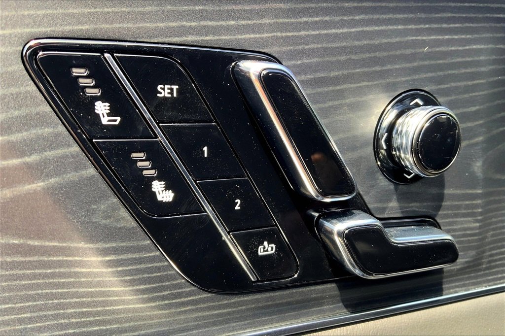 New 2026 Cadillac Lyriq Sport image 18