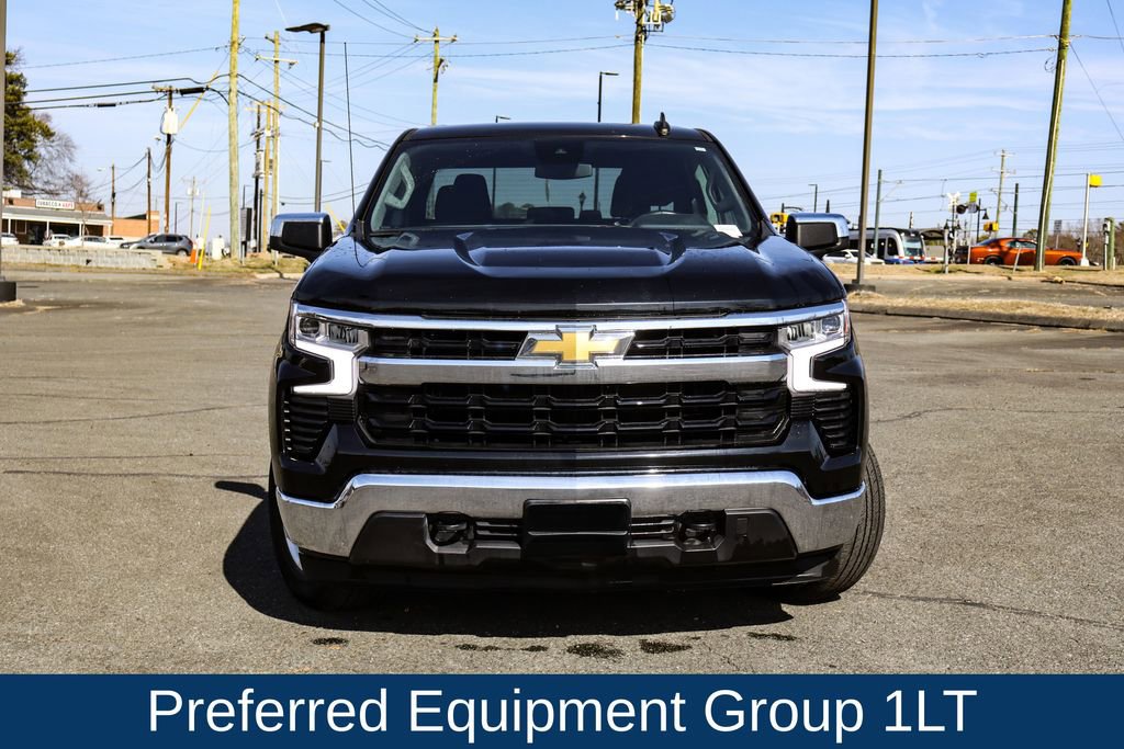 Used 2025 Chevrolet Silverado 1500 LT image 2