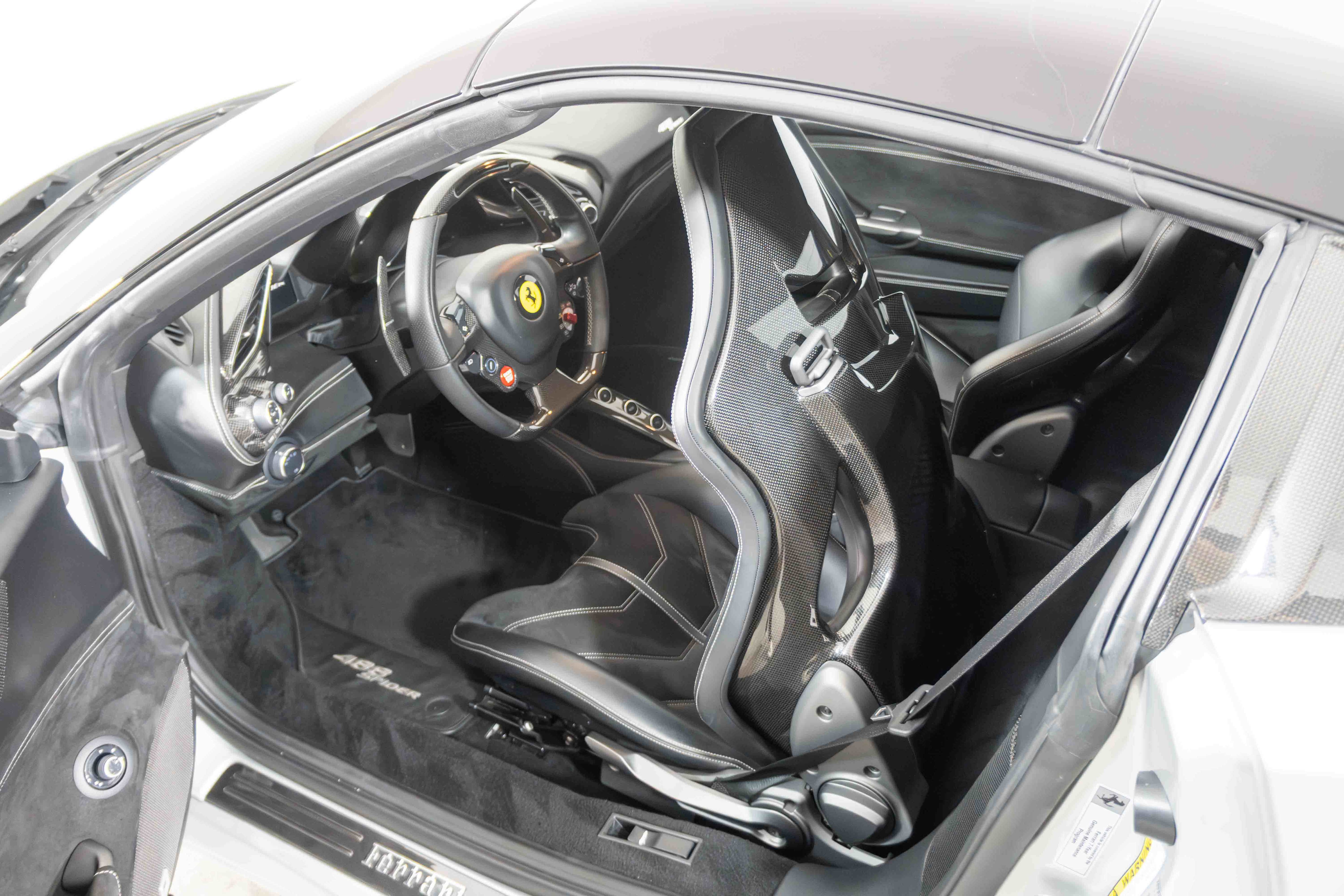 Used 2016 Ferrari 488 Spider image 41