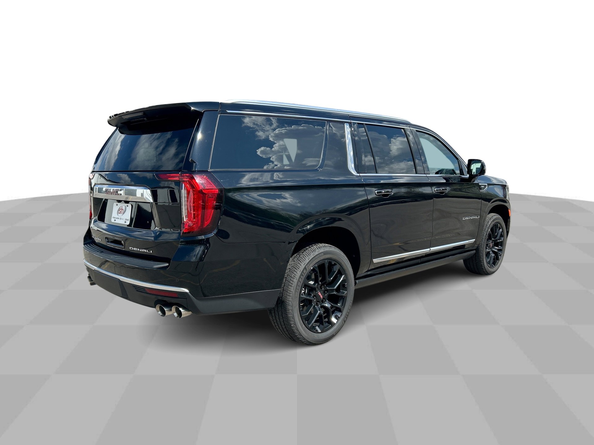 Used 2022 GMC Yukon XL Denali image 9