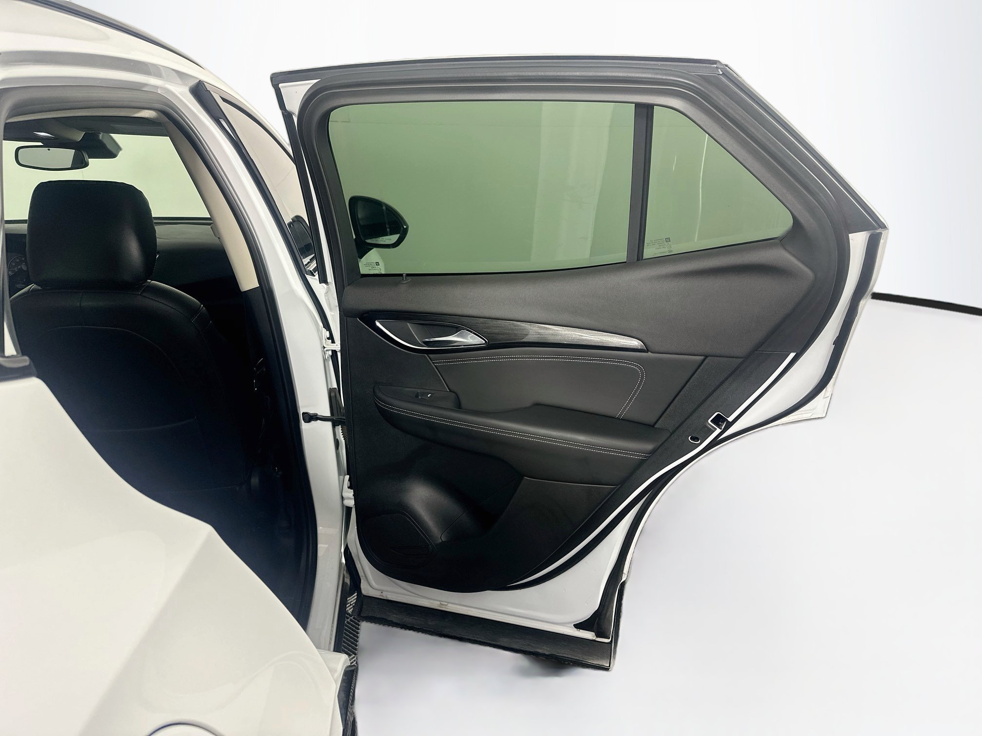 Used 2021 Buick Envision Preferred w/ Sport Touring Package FWD image 31