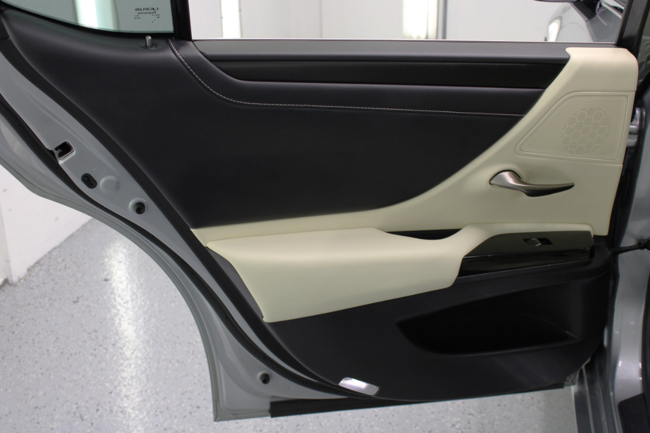 Used 2022 Lexus ES 350 w/ Premium Package image 40