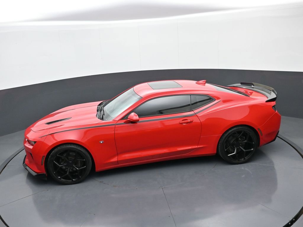 Used 2016 Chevrolet Camaro SS RWD image 31