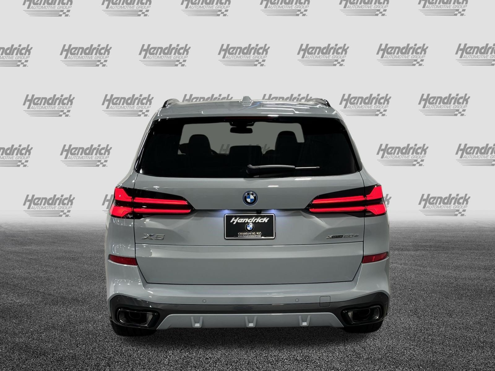 New 2026 BMW X5 xDrive50e w/ M Sport Package AWD/4WD image 7