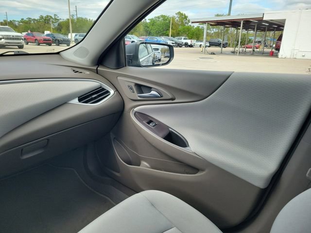 Certified 2022 Chevrolet Malibu LS FWD image 10