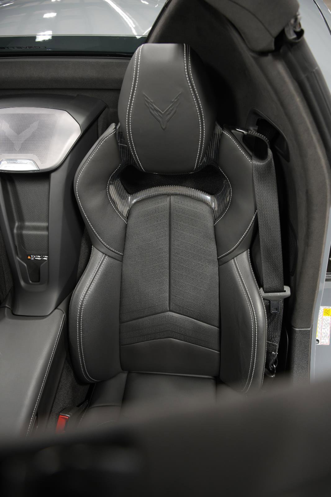 Used 2024 Chevrolet Corvette Stingray Premium Conv w/ Stealth Interior Trim Package image 48