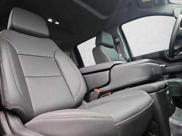 Used 2025 Chevrolet Silverado 3500 W/T image 15