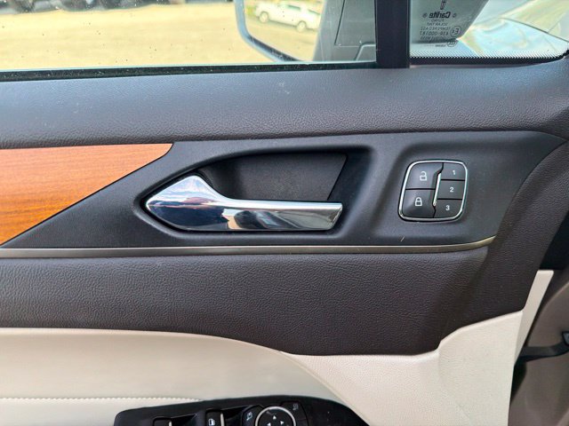 Used 2019 Lincoln MKC Select w/ Select Plus Package FWD image 26