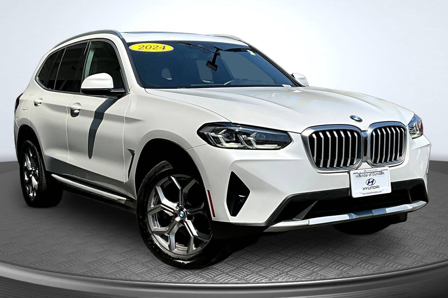 Used 2024 BMW X3 sDrive30i RWD image 3