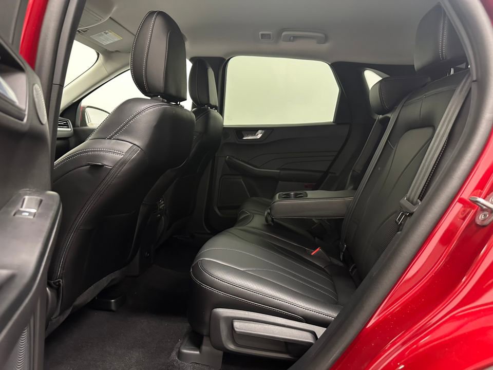 New 2025 Ford Escape SE w/ PHEV Premium Package FWD image 16