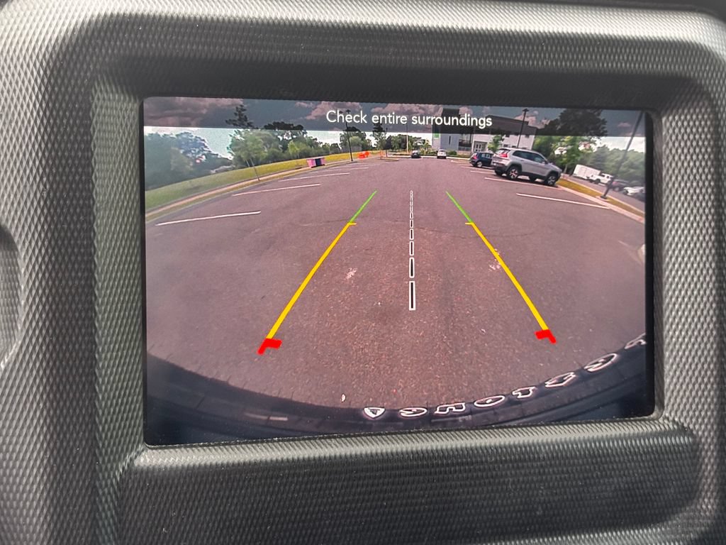 Used 2022 Jeep Wrangler Sport AWD/4WD image 12