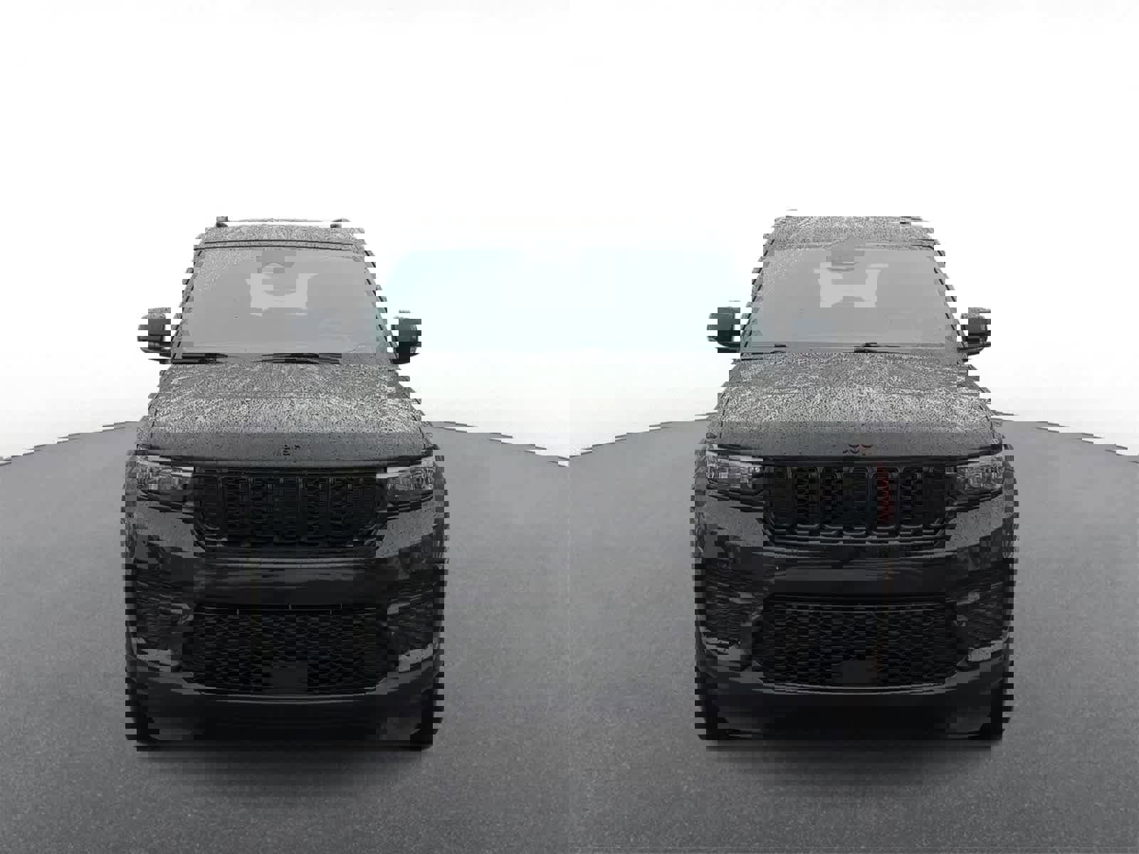 Used 2024 Jeep Grand Cherokee Altitude image 3