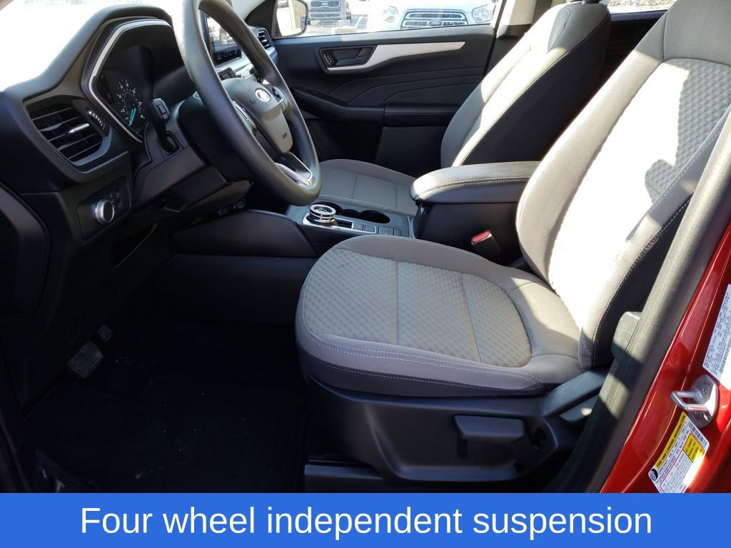 Used 2022 Ford Escape SE image 15