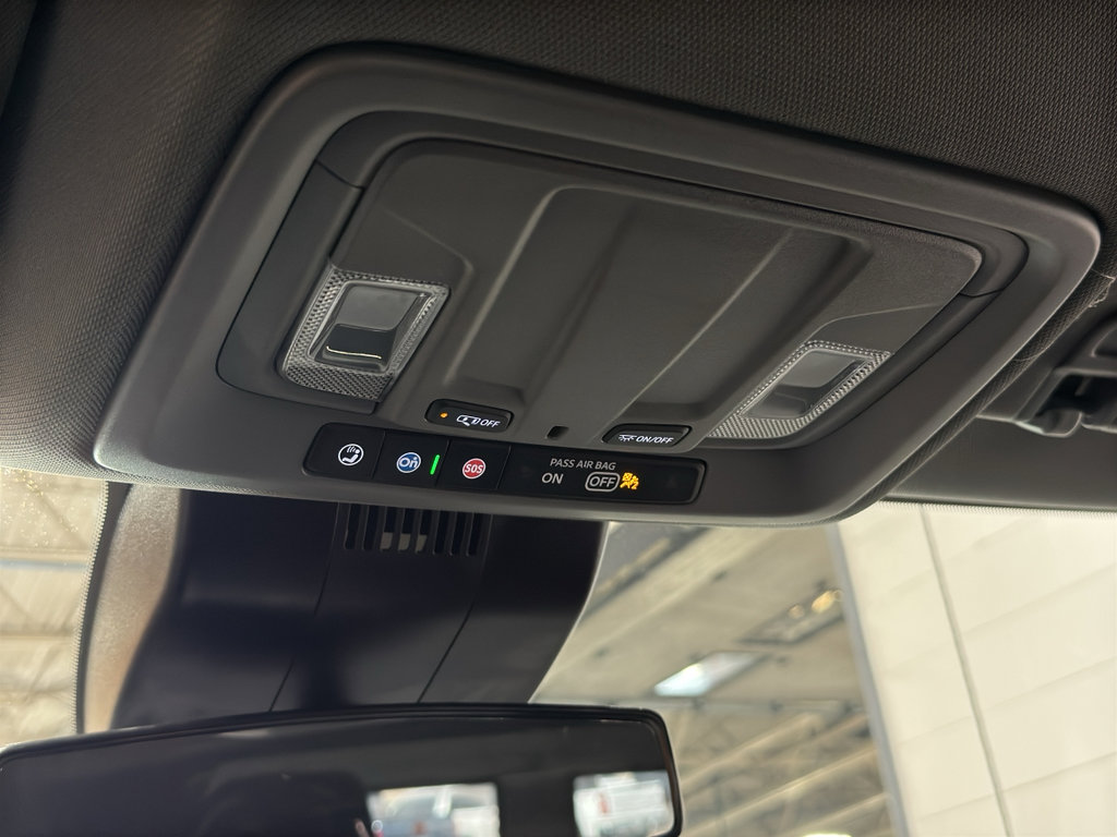 Used 2024 GMC Sierra 1500 Elevation image 35