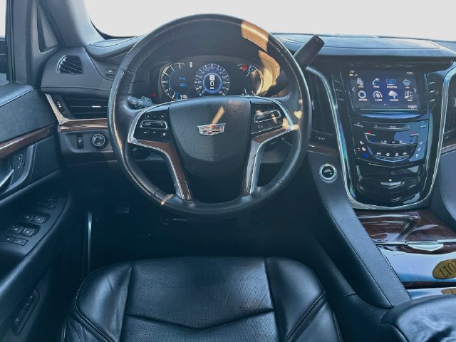 Used 2017 Cadillac Escalade Luxury AWD/4WD image 28