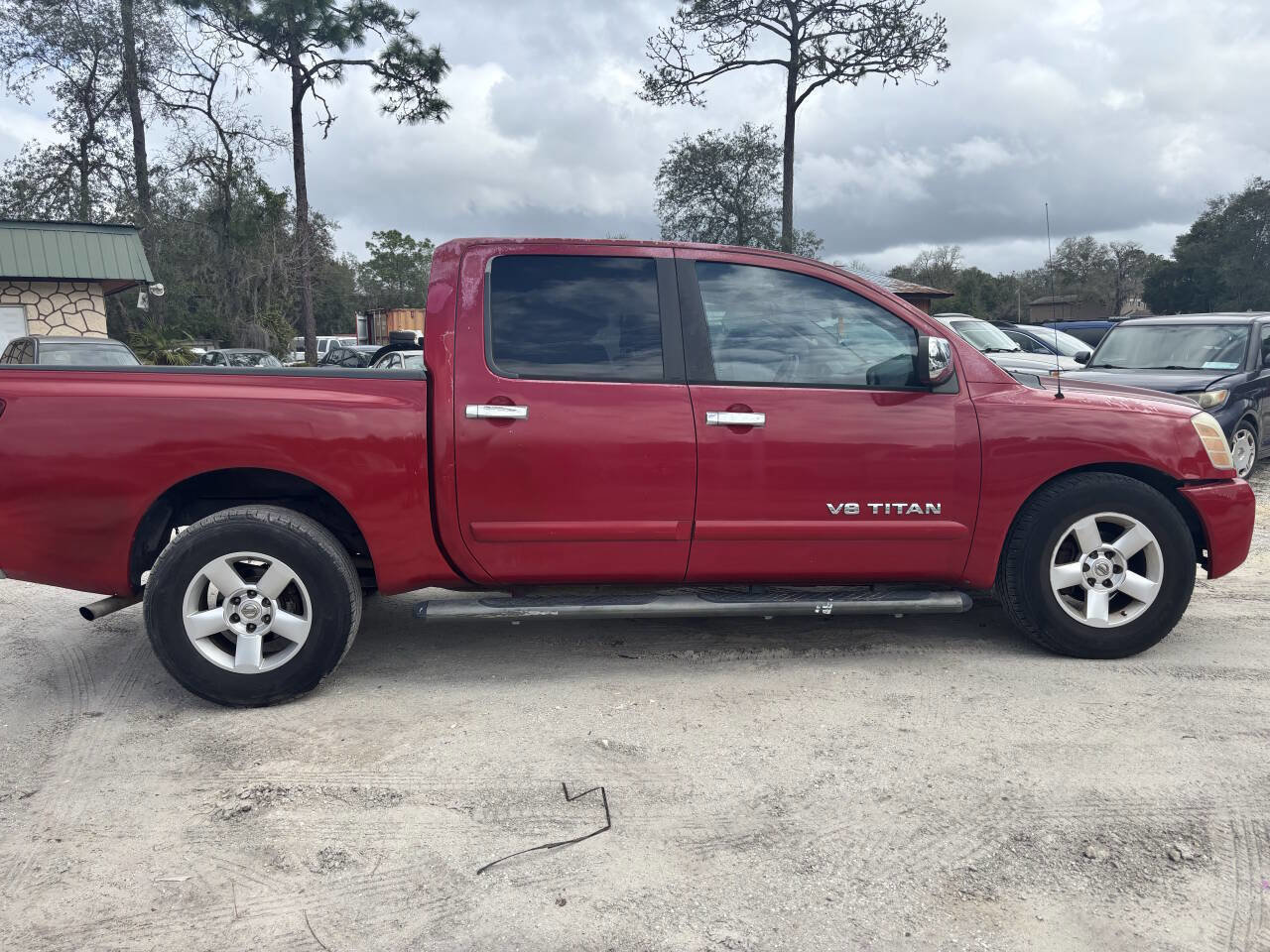 Used 2005 Nissan Titan SE w/ (W01) Utility Bed Pkg image 17