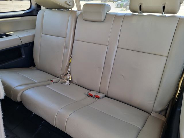 Used 2018 Toyota Sequoia SR5 w/ Premium Package image 23