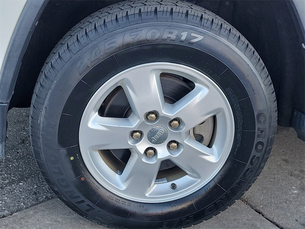 Used 2012 Jeep Grand Cherokee Laredo image 22