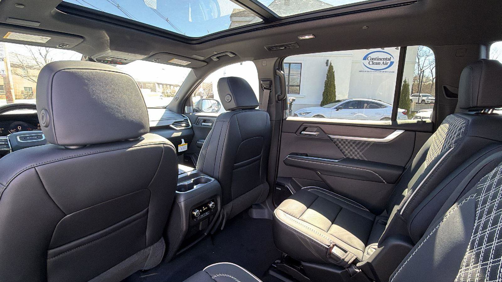 New 2026 GMC Acadia Denali w/ Super Cruise Package image 35