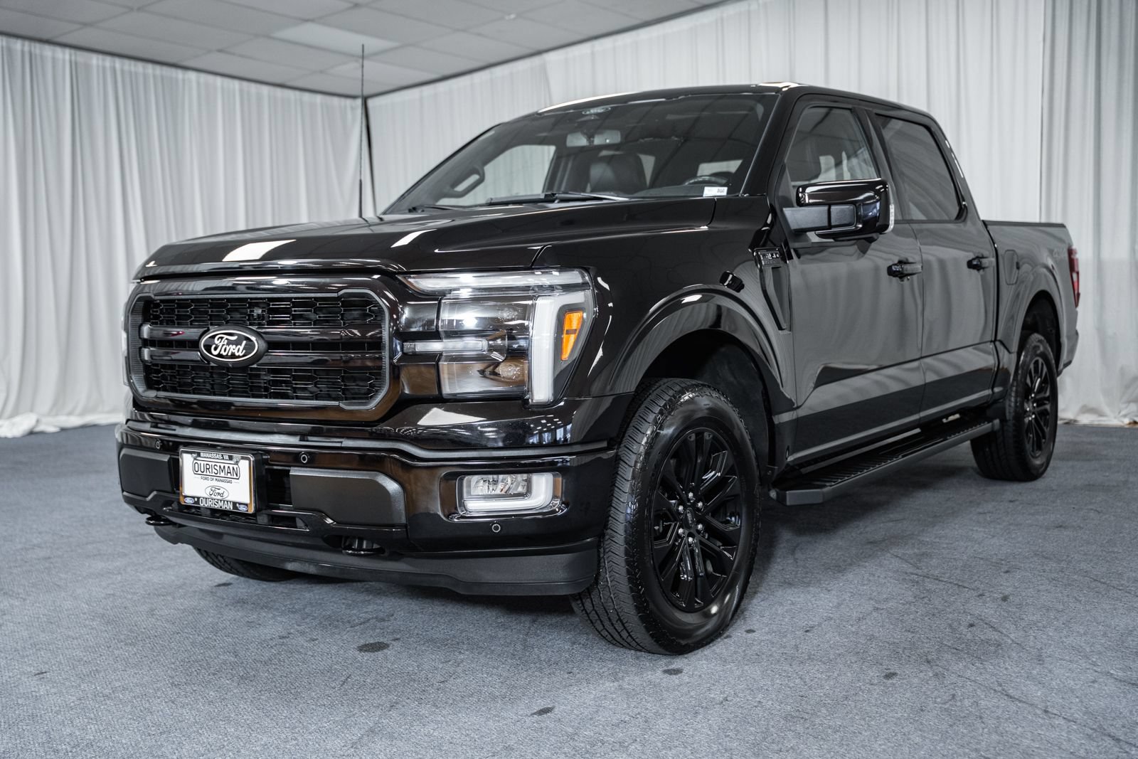 Used 2024 Ford F150 Lariat AWD/4WD image 3