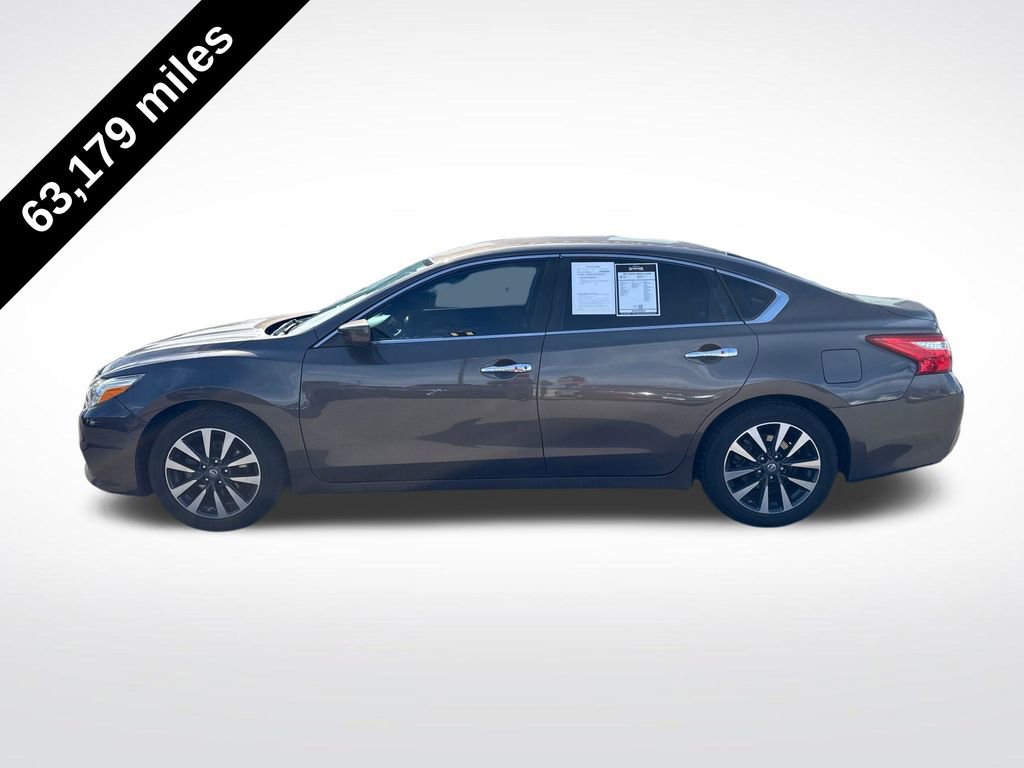 Used 2017 Nissan Altima 2.5 SV FWD video 2