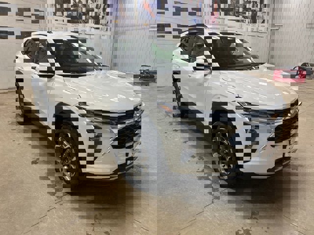 New 2026 Chevrolet Trax LT w/ Driver Confidence Package image 4