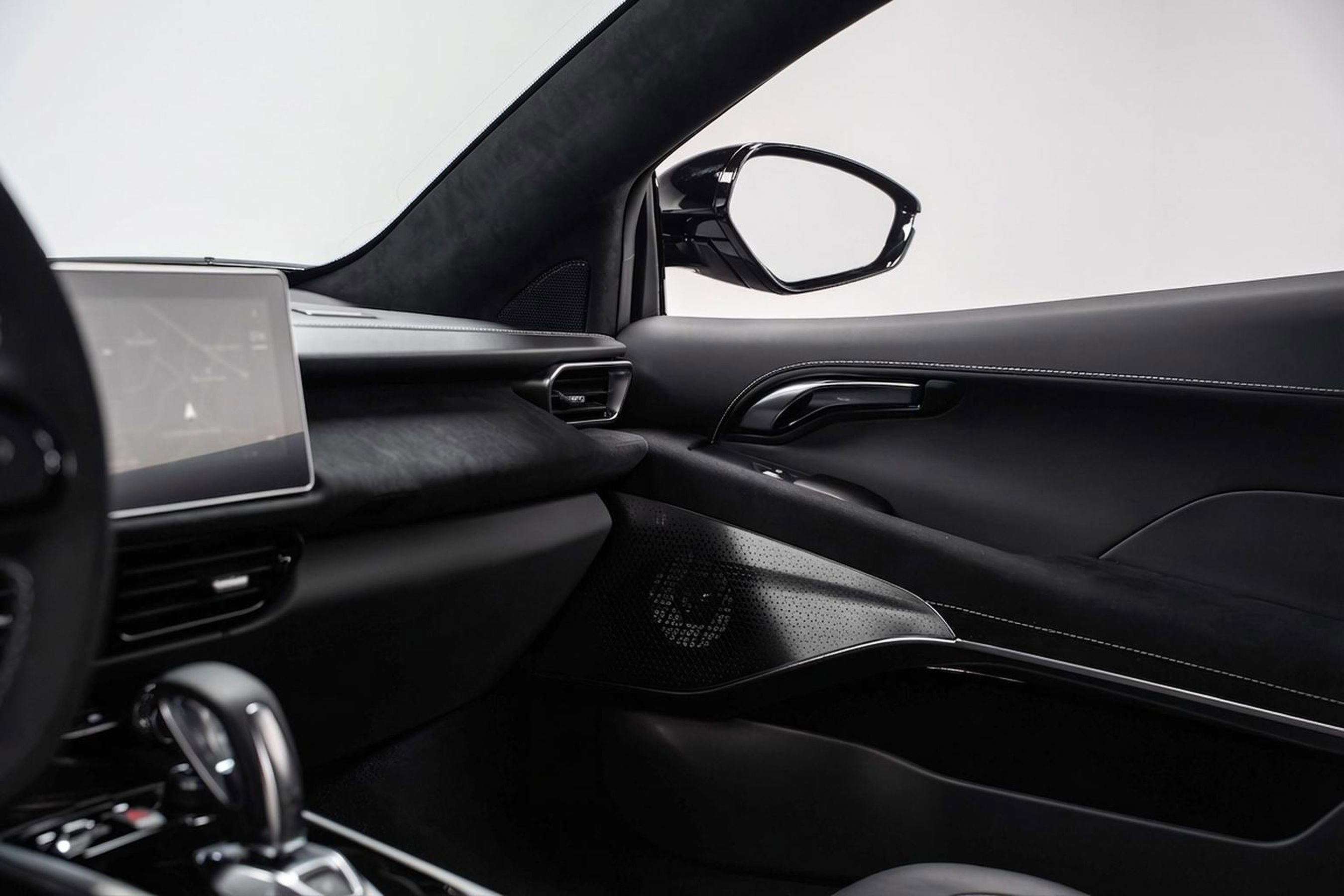 New 2025 Lotus Emira image 4