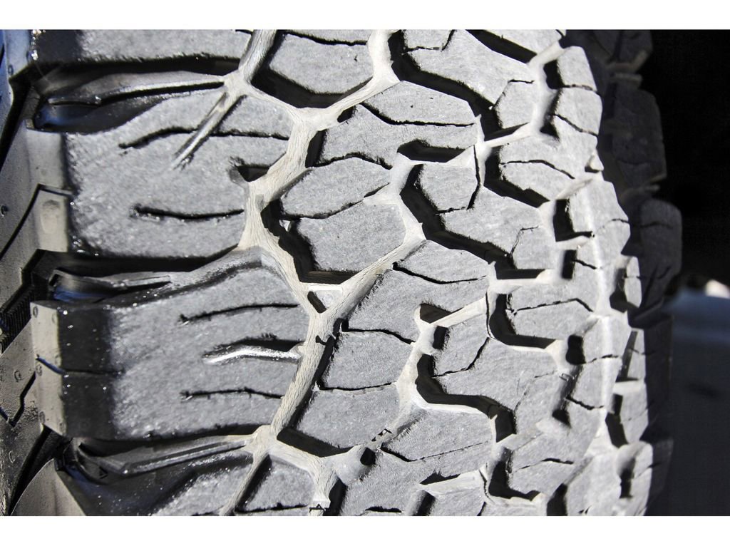 Used 2021 Chevrolet Tahoe Z71 w/ Z71 Signature Package image 29