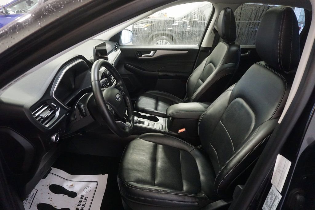 Used 2022 Ford Escape SEL w/ Technology Package image 23