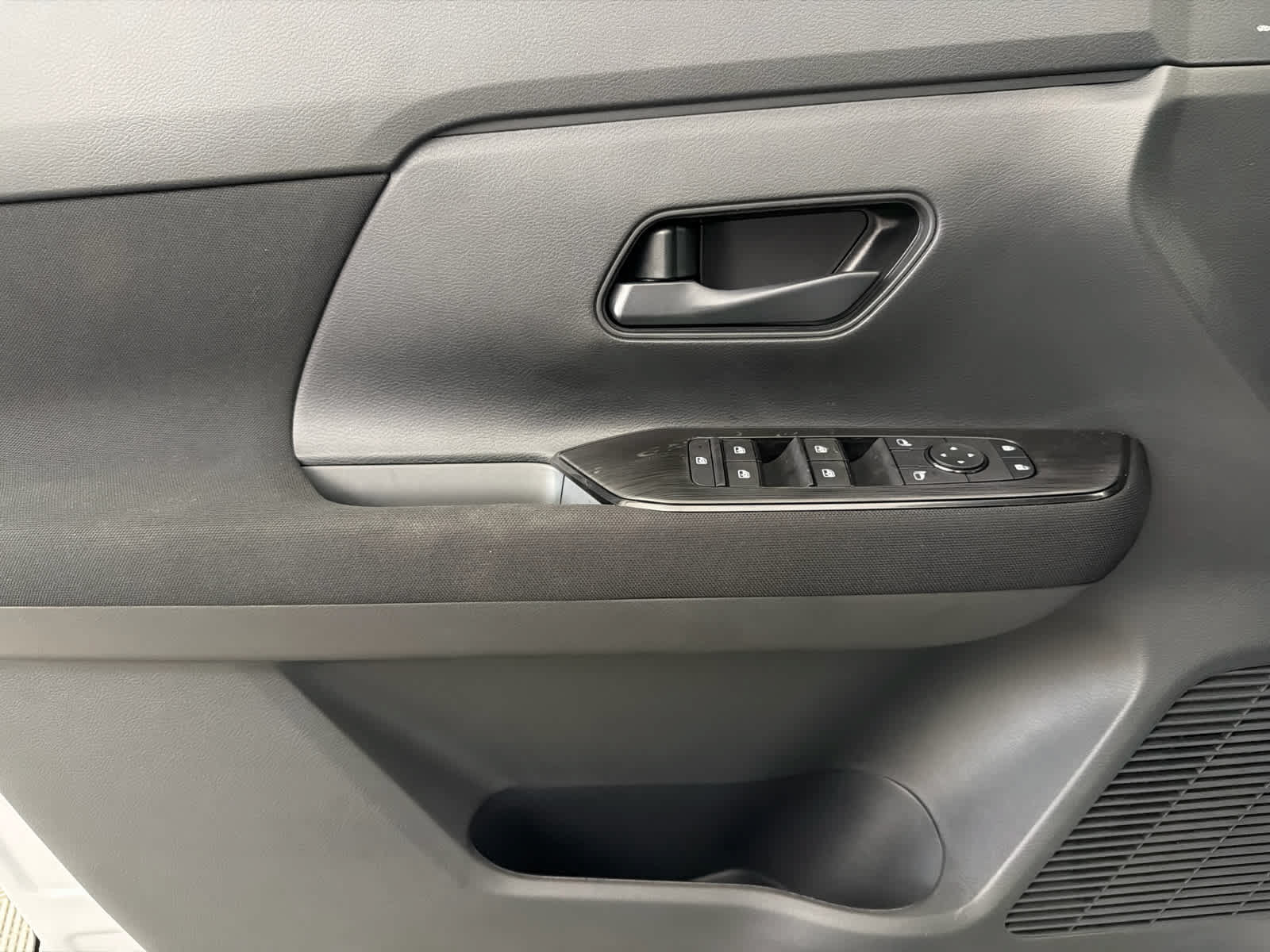 New 2026 Nissan Kicks S FWD image 22