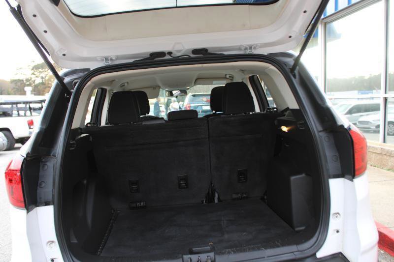 Used 2019 Ford Escape SE FWD image 16