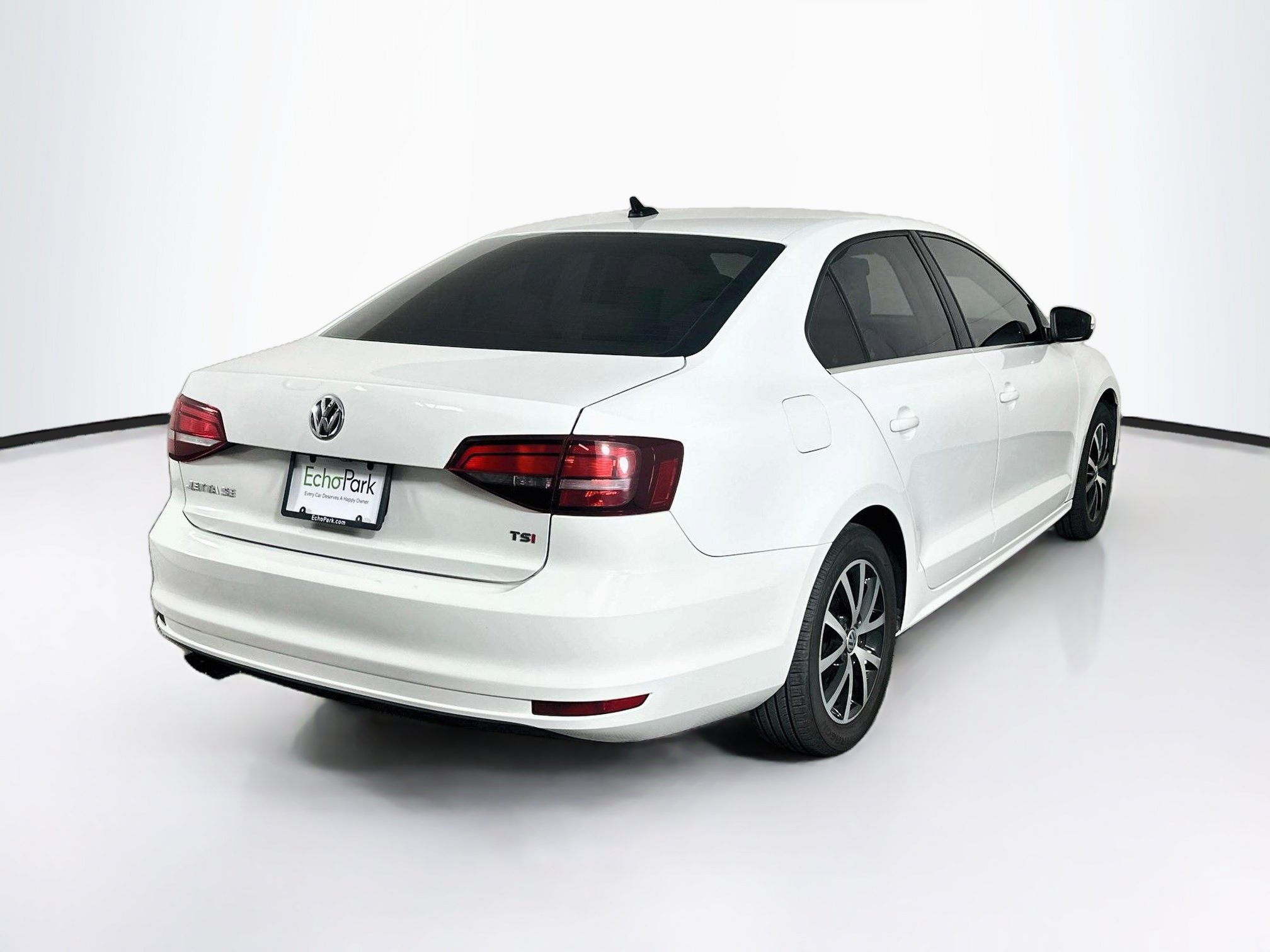 Used 2018 Volkswagen Jetta SE FWD image 9