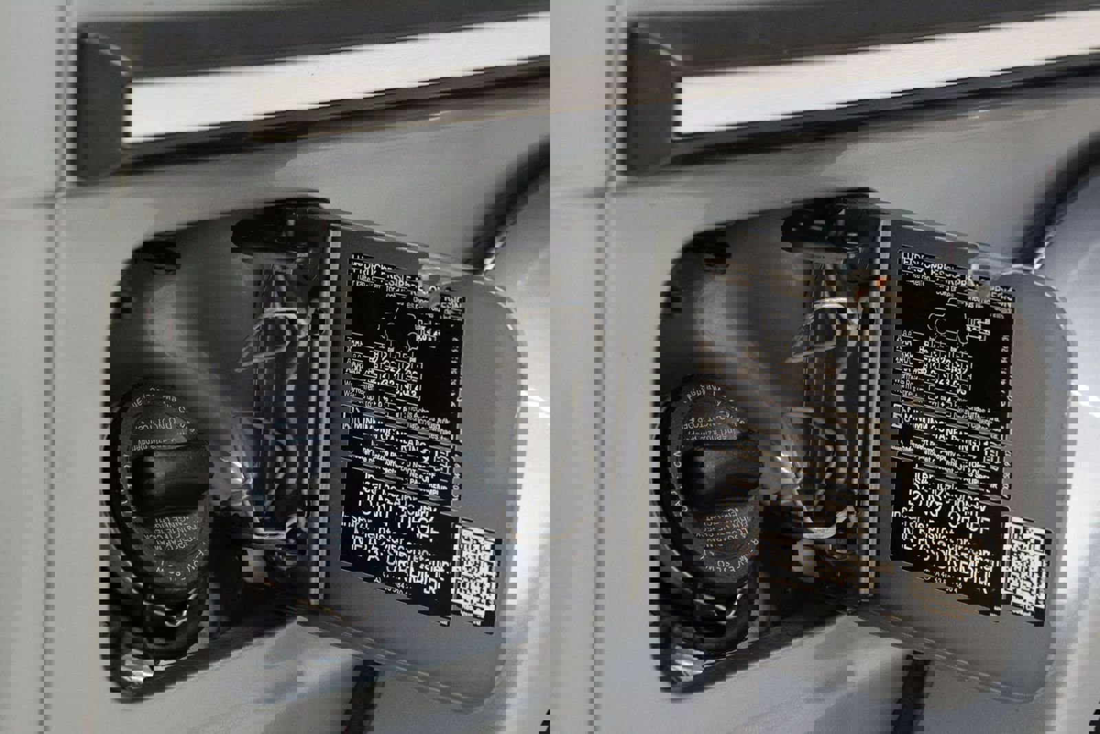 Used 2014 Mercedes-Benz G 63 AMG 4MATIC image 25