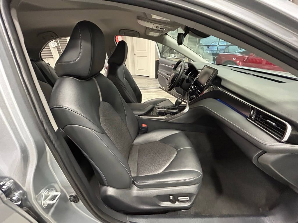 Used 2023 Toyota Camry XSE image 38