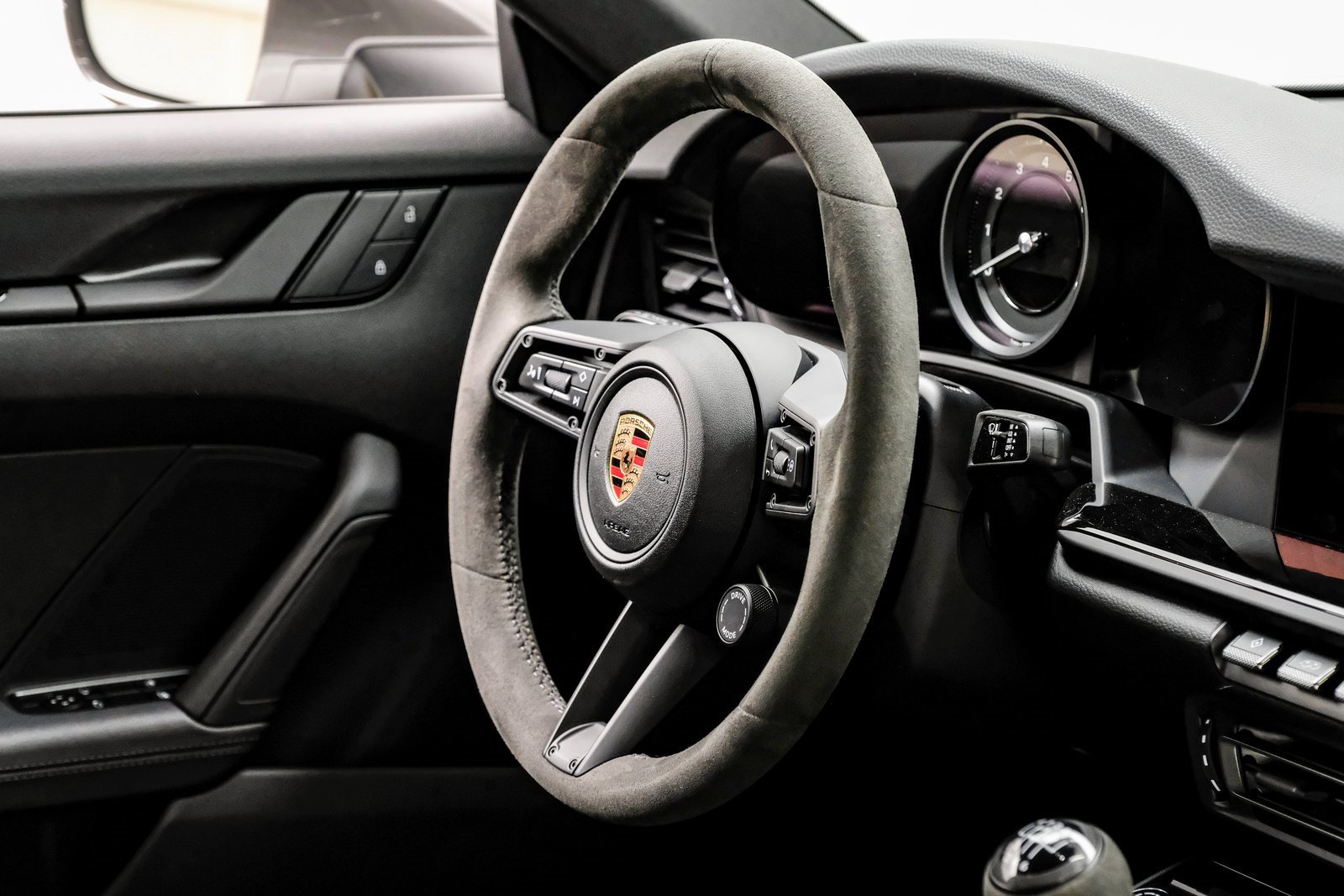 Used 2024 Porsche 911 Carrera T image 22