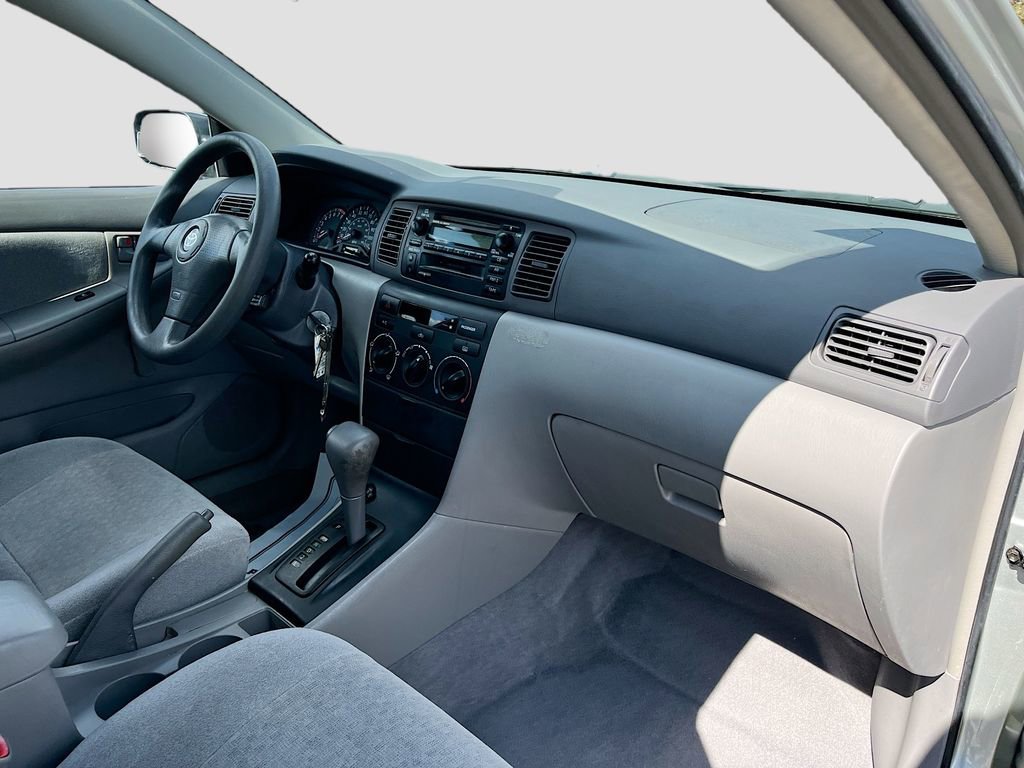 Used 2004 Toyota Corolla LE image 26