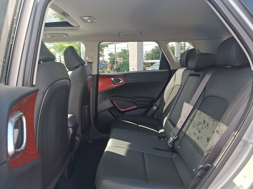 Used 2025 Kia Soul GT-Line FWD image 14