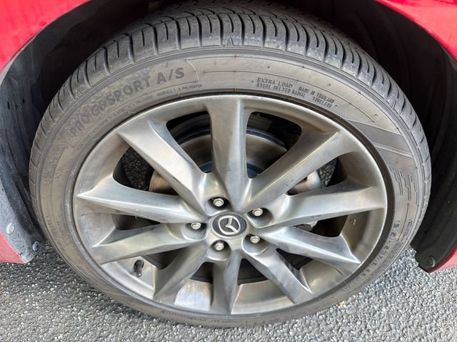Used 2018 MAZDA MAZDA3 Touring FWD image 12